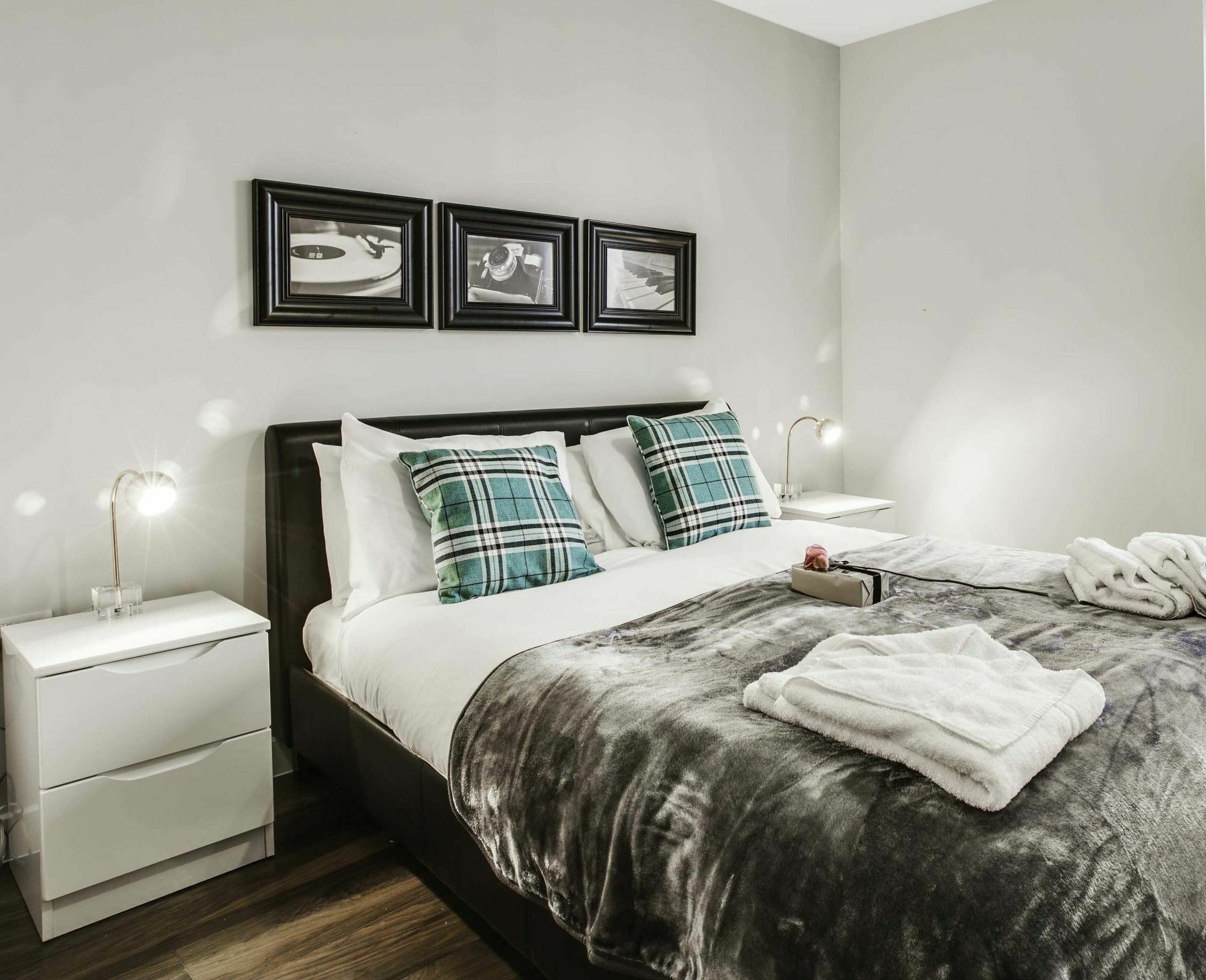 מנצ'סטר Approved Serviced Apartments Gorse Hill מראה חיצוני תמונה